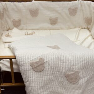 ست روتختی چهار تیکه تدی قهوه‌ای تکه‌دوزی | نرم و شیک برای اتاق کودک