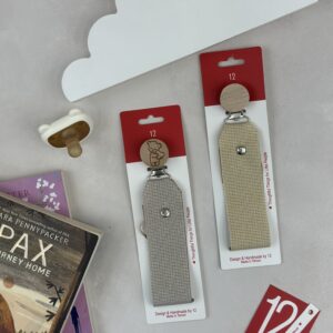 بند پستانک چهارخونه ریز | شیک، ایمن و مناسب نوزاد